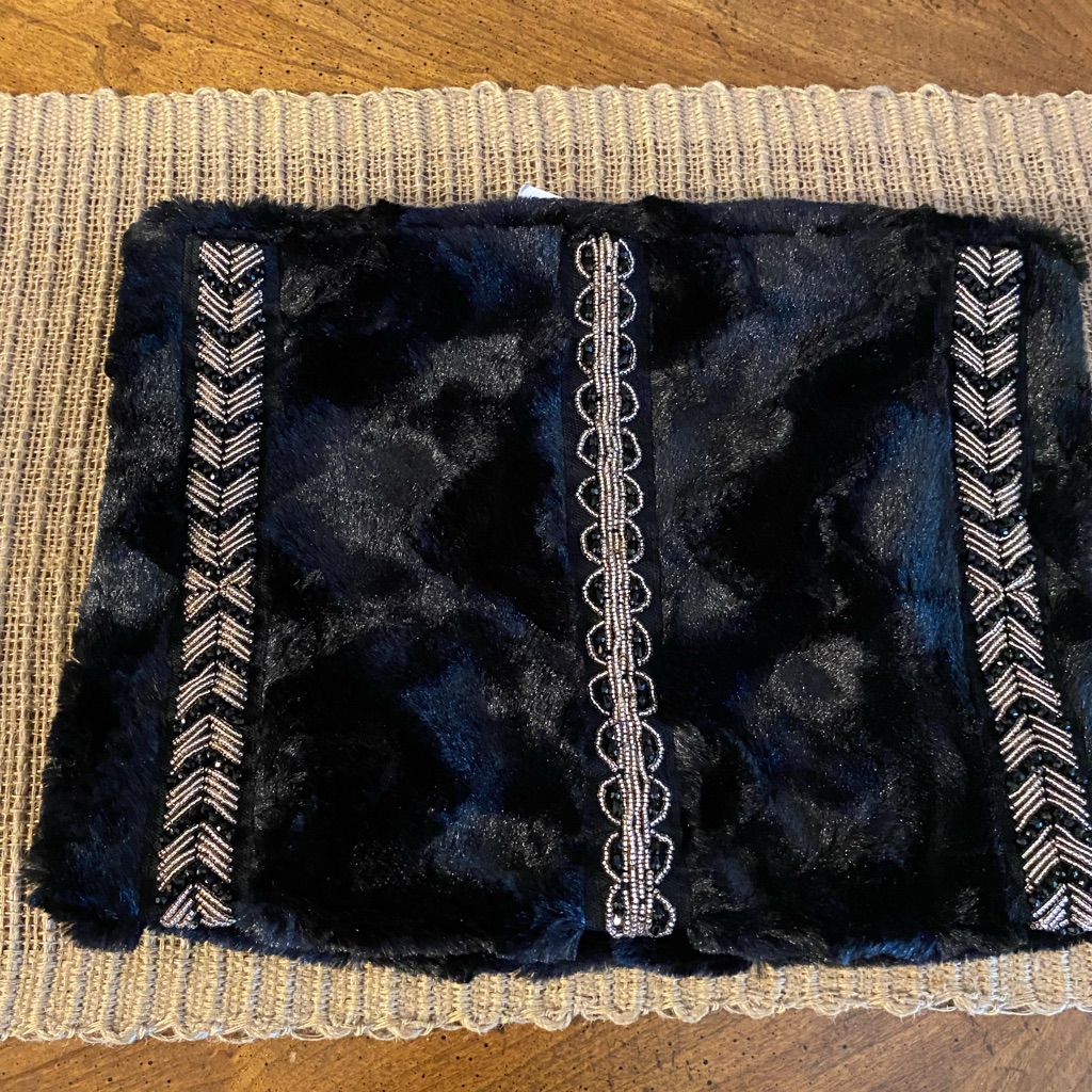 Nwt Faux Fur Beaded Neck Scarf/Wrap Beautiful